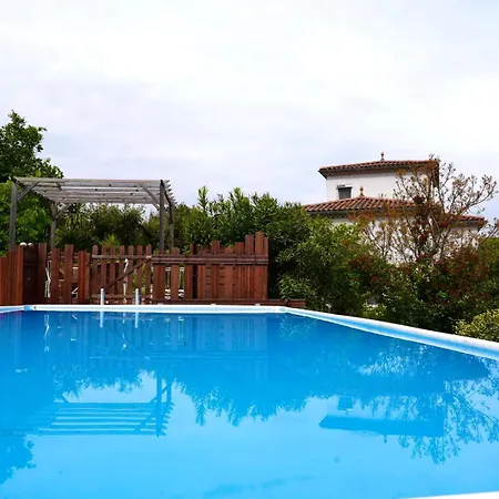 Holiday home Maison De Vacances Le Jardin De Carmen Labeaume