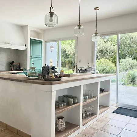 Maison De Vacances Le Jardin De Carmen Holiday home Labeaume